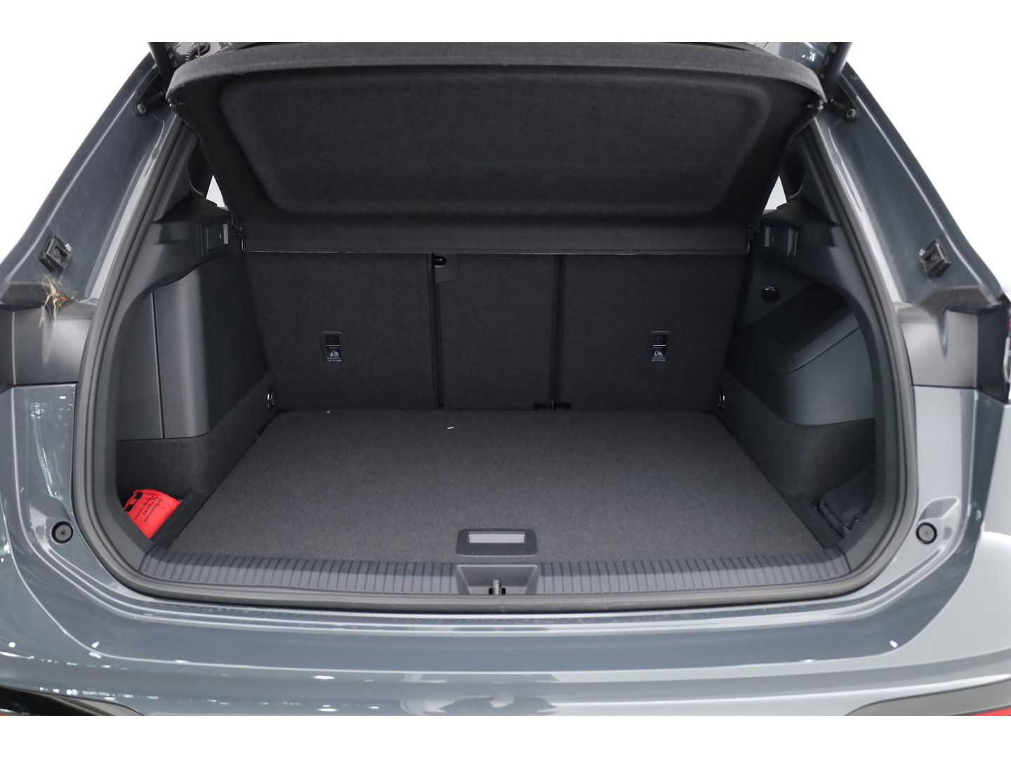 Volkswagen Tiguan 1.5 eHybrid R-Line Edition 272pk | HUD | 360cam | Massage | IQ. Light | Stoel- Stuurverw. | Adapt. Cruise | Apple CarPlay |