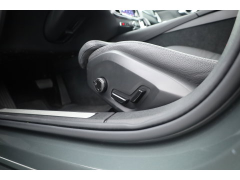 Volvo V60 2.0 T6 Plug-in hybrid AWD Plus Dark | Forest Lake | Pano | Head-Up | Harman Kardon | 360cam | Pilot Assist | Stoel-Stuurverw.