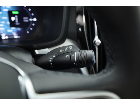 Volvo V60 2.0 T6 Plug-in hybrid AWD Plus Dark | Forest Lake | Pano | Head-Up | Harman Kardon | 360cam | Pilot Assist | Stoel-Stuurverw.