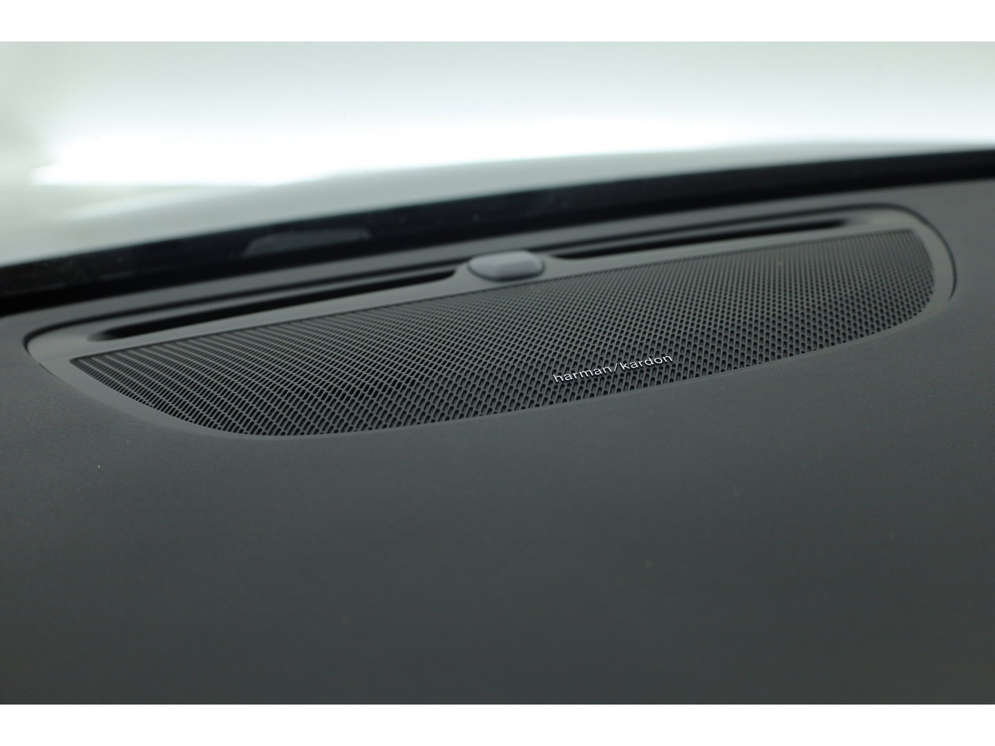 Volvo V60 2.0 T6 Plug-in hybrid AWD Plus Dark | Forest Lake | Pano | Head-Up | Harman Kardon | 360cam | Pilot Assist | Stoel-Stuurverw.