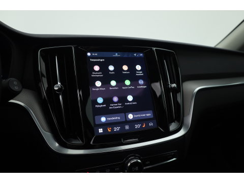 Volvo V60 2.0 T6 Plug-in hybrid AWD Plus Dark | Forest Lake | Pano | Head-Up | Harman Kardon | 360cam | Pilot Assist | Stoel-Stuurverw.