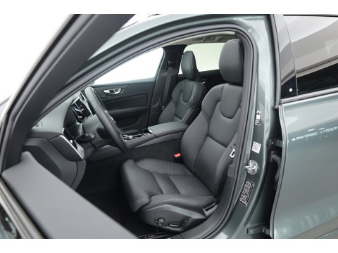 Volvo V60 2.0 T6 Plug-in hybrid AWD Plus Dark | Forest Lake | Pano | Head-Up | Harman Kardon | 360cam | Pilot Assist | Stoel-Stuurverw.