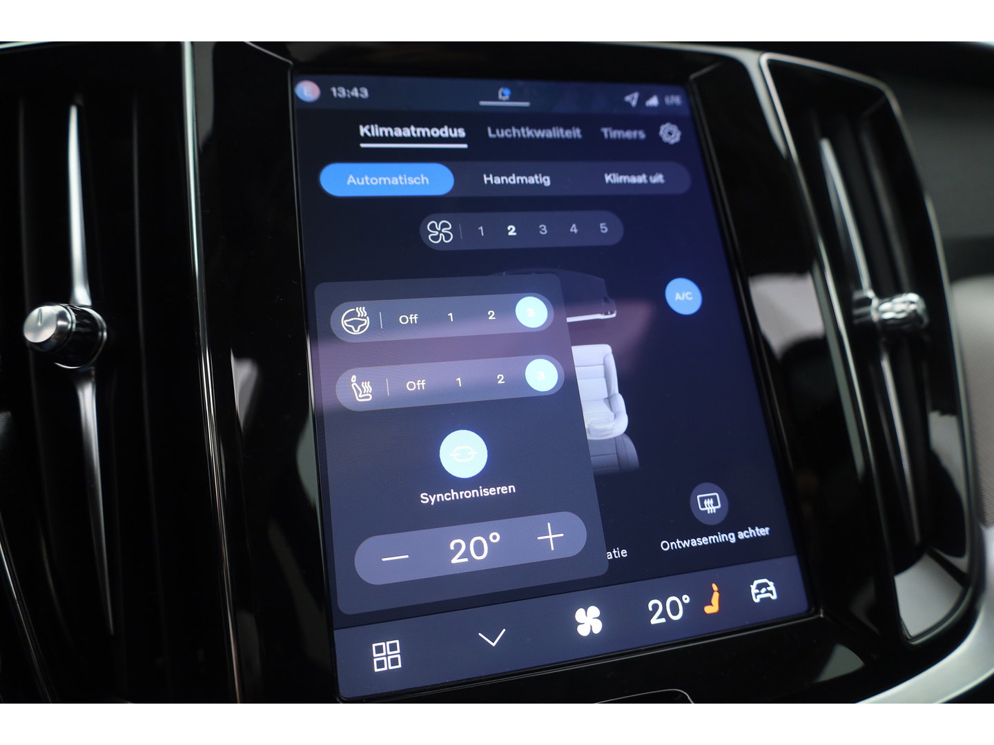 Volvo V60 2.0 T6 Plug-in hybrid AWD Plus Dark | Forest Lake | Pano | Head-Up | Harman Kardon | 360cam | Pilot Assist | Stoel-Stuurverw.
