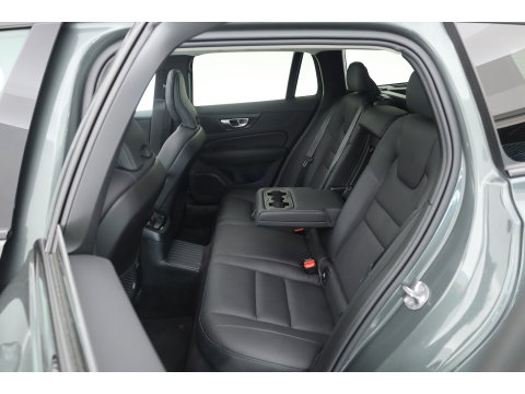 Volvo V60 2.0 T6 Plug-in hybrid AWD Plus Dark | Forest Lake | Pano | Head-Up | Harman Kardon | 360cam | Pilot Assist | Stoel-Stuurverw.