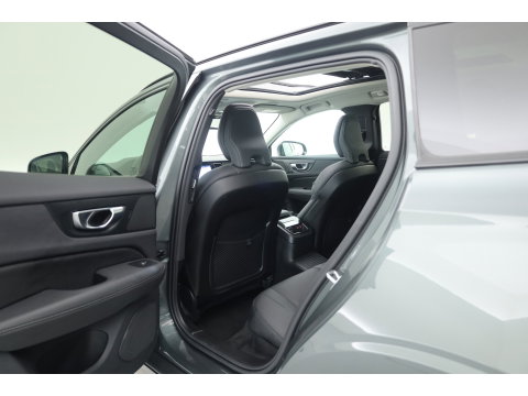 Volvo V60 2.0 T6 Plug-in hybrid AWD Plus Dark | Forest Lake | Pano | Head-Up | Harman Kardon | 360cam | Pilot Assist | Stoel-Stuurverw.