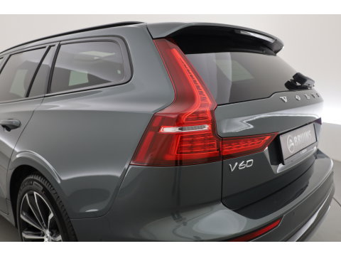 Volvo V60 2.0 T6 Plug-in hybrid AWD Plus Dark | Forest Lake | Pano | Head-Up | Harman Kardon | 360cam | Pilot Assist | Stoel-Stuurverw.