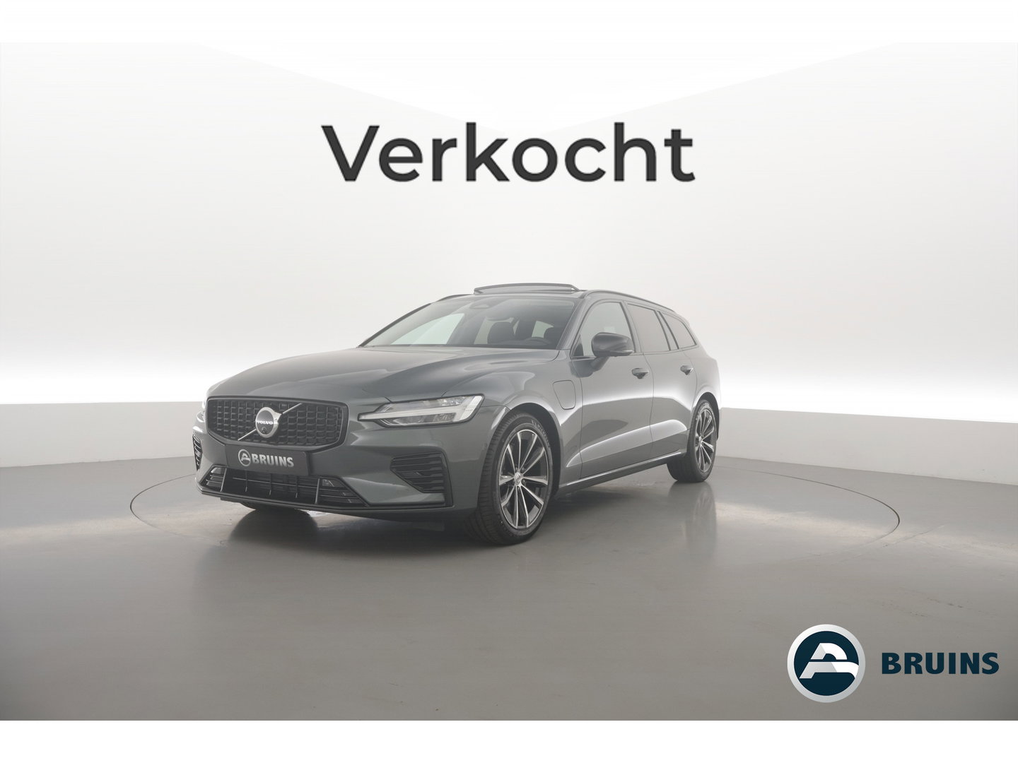 Volvo V60 2.0 T6 Plug-in hybrid AWD Plus Dark | Forest Lake | Pano | Head-Up | Harman Kardon | 360cam | Pilot Assist | Stoel-Stuurverw.