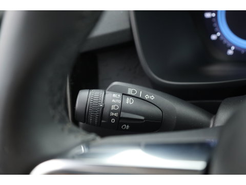 Volvo C40 Single Motor Plus 69 kWh | SOH 95.1 | Warmtepomp | Pano-dak | Stoel- + stuurverwarming | Google | Adap. Cruise | Dodehoek (Blis) |