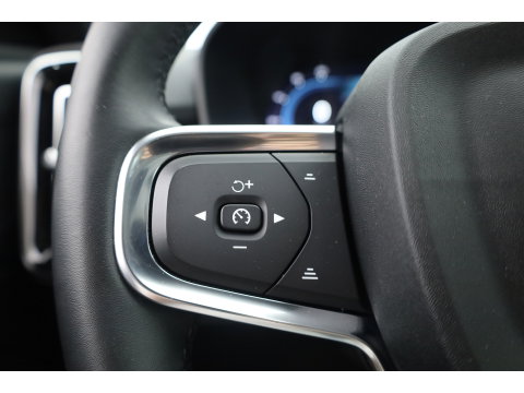 Volvo C40 Single Motor Plus 69 kWh | SOH 95.1 | Warmtepomp | Pano-dak | Stoel- + stuurverwarming | Google | Adap. Cruise | Dodehoek (Blis) |