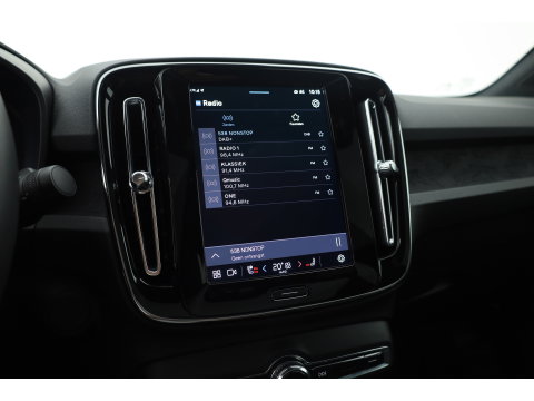 Volvo C40 Single Motor Plus 69 kWh | SOH 95.1 | Warmtepomp | Pano-dak | Stoel- + stuurverwarming | Google | Adap. Cruise | Dodehoek (Blis) |