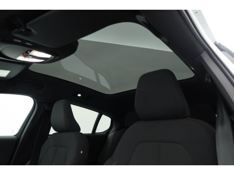 Volvo C40 Single Motor Plus 69 kWh | SOH 95.1 | Warmtepomp | Pano-dak | Stoel- + stuurverwarming | Google | Adap. Cruise | Dodehoek (Blis) |