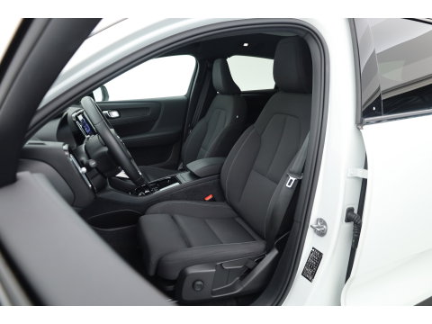 Volvo C40 Single Motor Plus 69 kWh | SOH 95.1 | Warmtepomp | Pano-dak | Stoel- + stuurverwarming | Google | Adap. Cruise | Dodehoek (Blis) |