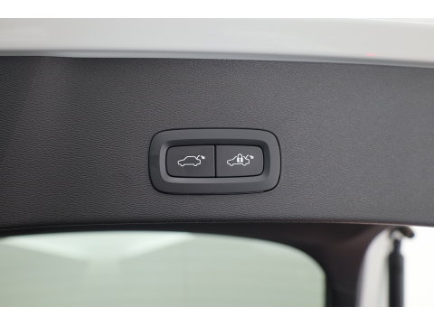 Volvo C40 Single Motor Plus 69 kWh | SOH 95.1 | Warmtepomp | Pano-dak | Stoel- + stuurverwarming | Google | Adap. Cruise | Dodehoek (Blis) |