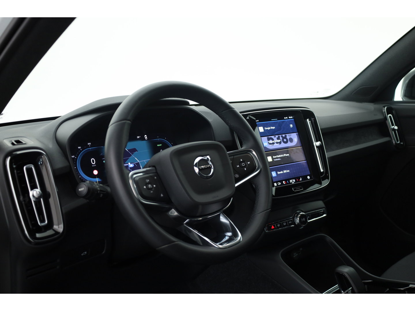 Volvo C40 Single Motor Plus 69 kWh | SOH 95.1 | Warmtepomp | Pano-dak | Stoel- + stuurverwarming | Google | Adap. Cruise | Dodehoek (Blis) |