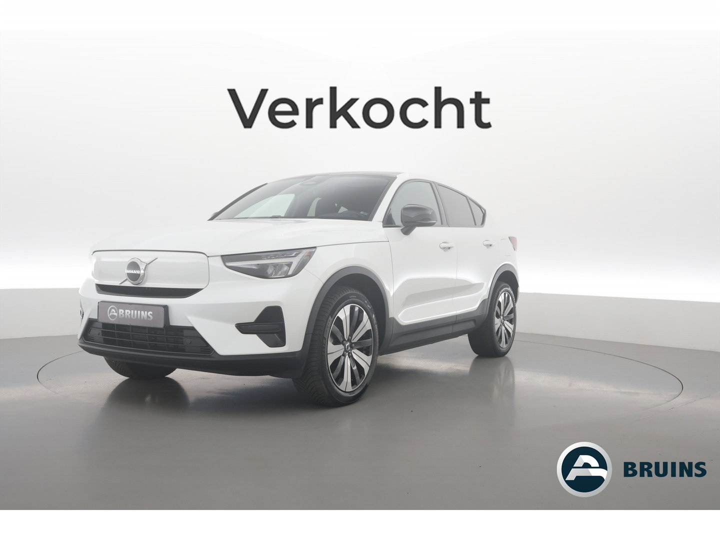 Volvo C40 Single Motor Plus 69 kWh | SOH 95.1 | Warmtepomp | Pano-dak | Stoel- + stuurverwarming | Google | Adap. Cruise | Dodehoek (Blis) |