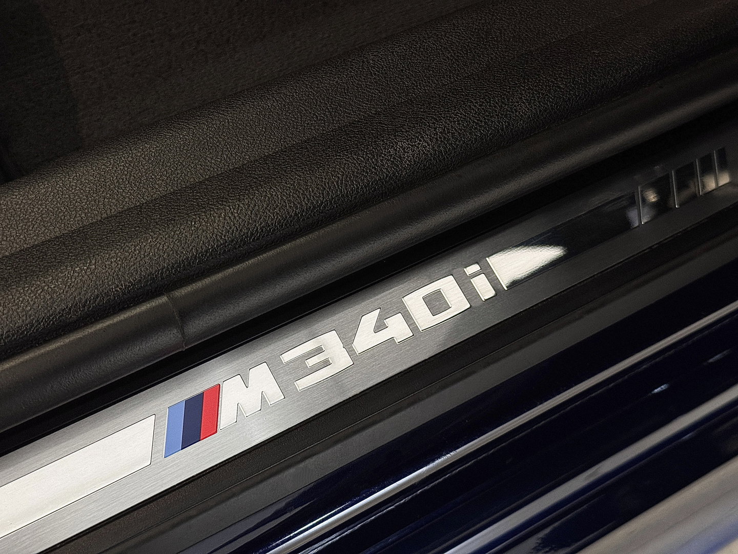 BMW 3 Serie Touring M340i xDrive High Executive | 374 PK! | Panoramadak | BMW Laser | Head-Up | Harman & Kardon | 360° Camera | Elektrische Trekhaak | Apple Carplay | Android Auto |