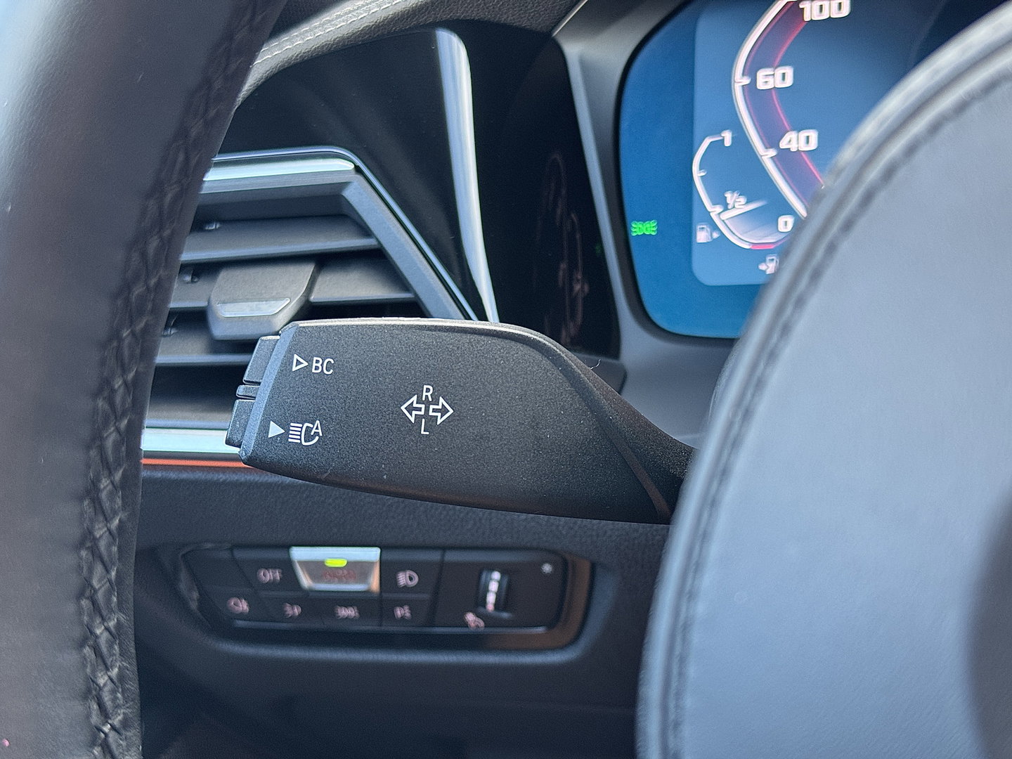 BMW 3 Serie Touring M340i xDrive High Executive | 374 PK! | Panoramadak | BMW Laser | Head-Up | Harman & Kardon | 360° Camera | Elektrische Trekhaak | Apple Carplay | Android Auto |