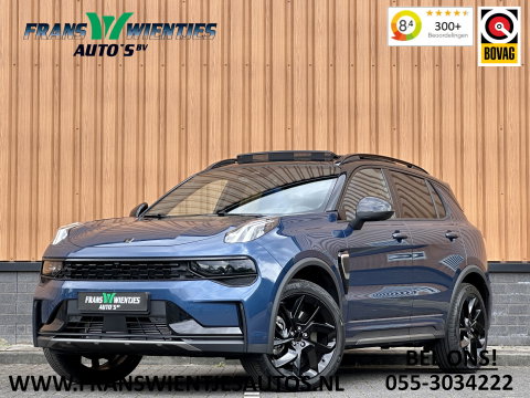 Lynk & Co 01 1.5 | Black Pakket Optioneel | Panoramadak | Zwarte hemel | Adaptive Cruise Control | Keyless | Elektrische Bestuurdersstoel + Geheugen | Parkeersensoren | Apple Carplay |