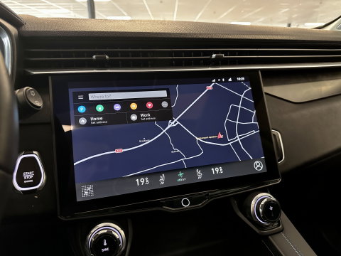 Lynk & Co 01 1.5 | Black Pakket Optioneel | Panoramadak | Zwarte hemel | Adaptive Cruise Control | Keyless | Elektrische Bestuurdersstoel + Geheugen | Parkeersensoren | Apple Carplay |