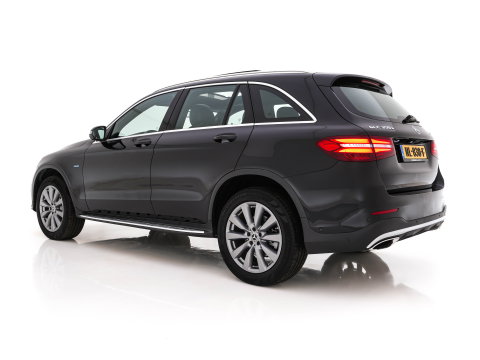 Mercedes-Benz GLC 350e 4MATIC Ambition (Plug-In) Aut. *PANO | LEATHER-MICROFIBRE | FULL-LED | NAVI-FULLMAP | CAMERA | BLINDSPOT | HEATED-SPORTSEATS | SHIFTPADDLES | ECC | PDC | CRUISE | 19''ALU*