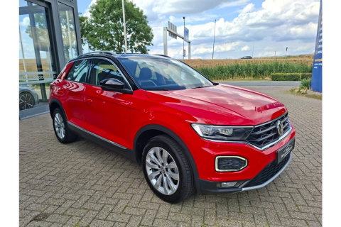 Volkswagen T-Roc 1.5 TSI 150PK SPORT EDITION NAVI LMV PDC VIRTUAL WINTERPACK