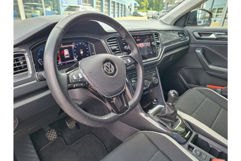 Volkswagen T-Roc 1.5 TSI 150PK SPORT EDITION NAVI LMV PDC VIRTUAL WINTERPACK
