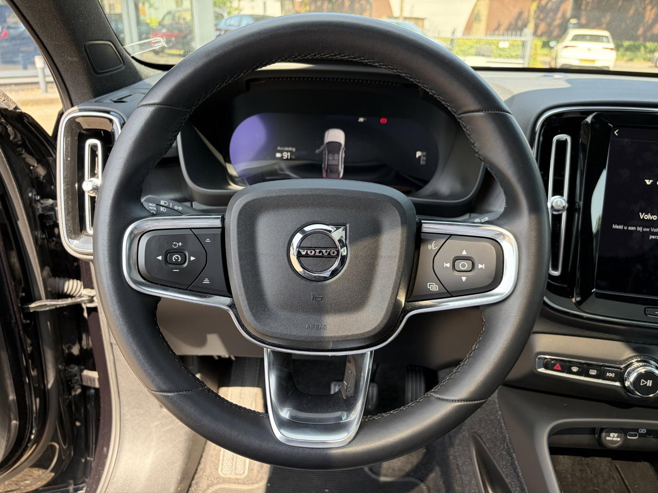 Volvo C40