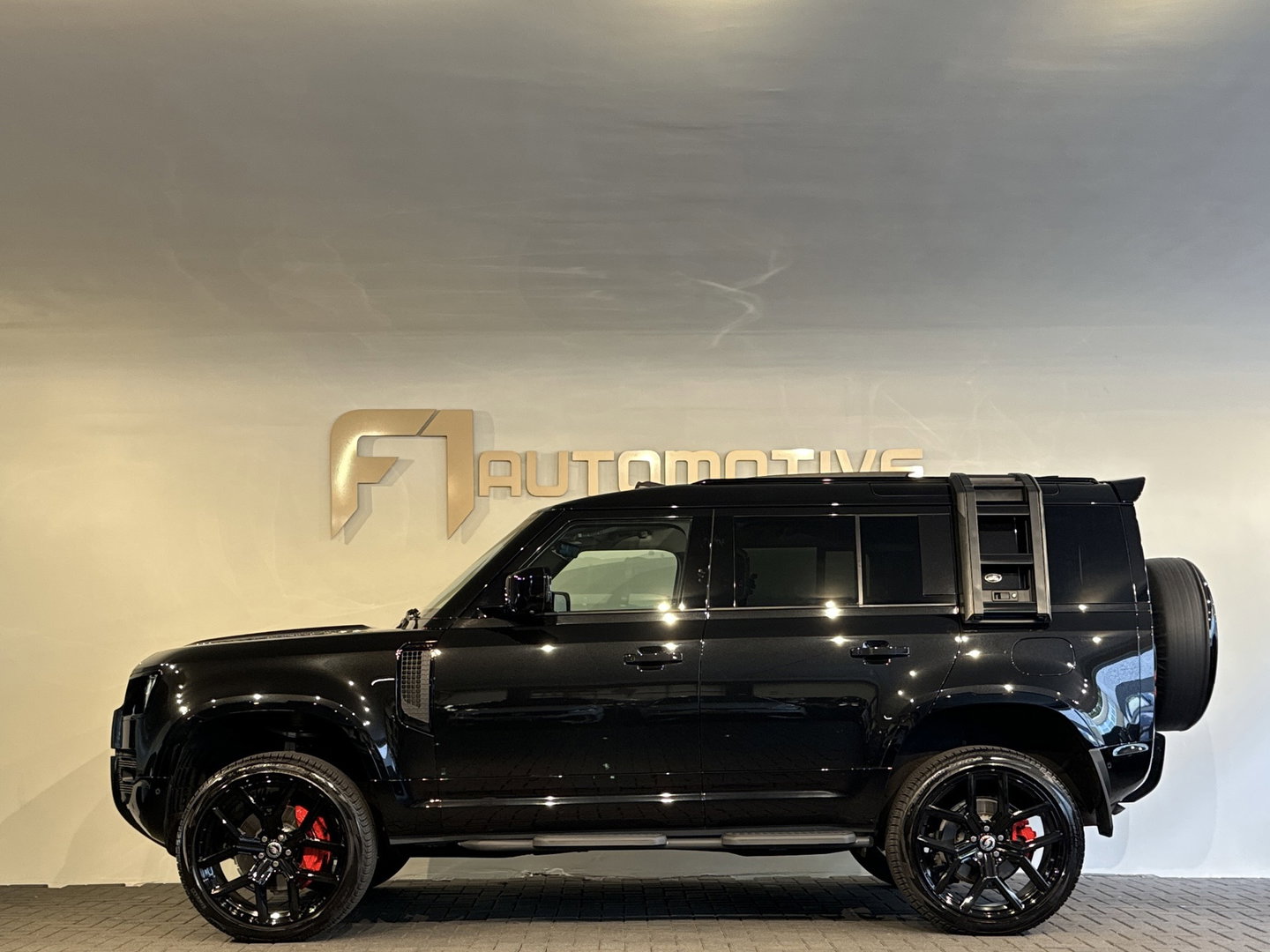 Land Rover Defender 110 2.0 P400e 110 XS Edition Pano|Dodehoek|Memory|Lane Assist