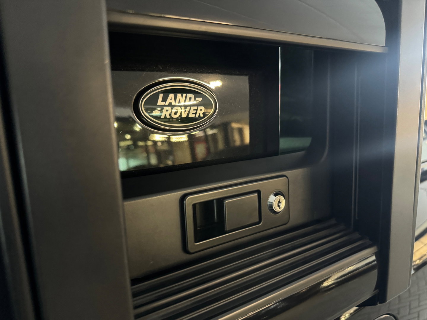 Land Rover Defender 110 2.0 P400e 110 XS Edition Pano|Dodehoek|Memory|Lane Assist