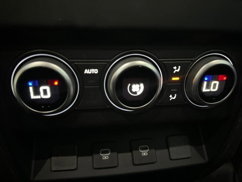 Land Rover Defender 110 2.0 P400e 110 XS Edition Pano|Dodehoek|Memory|Lane Assist