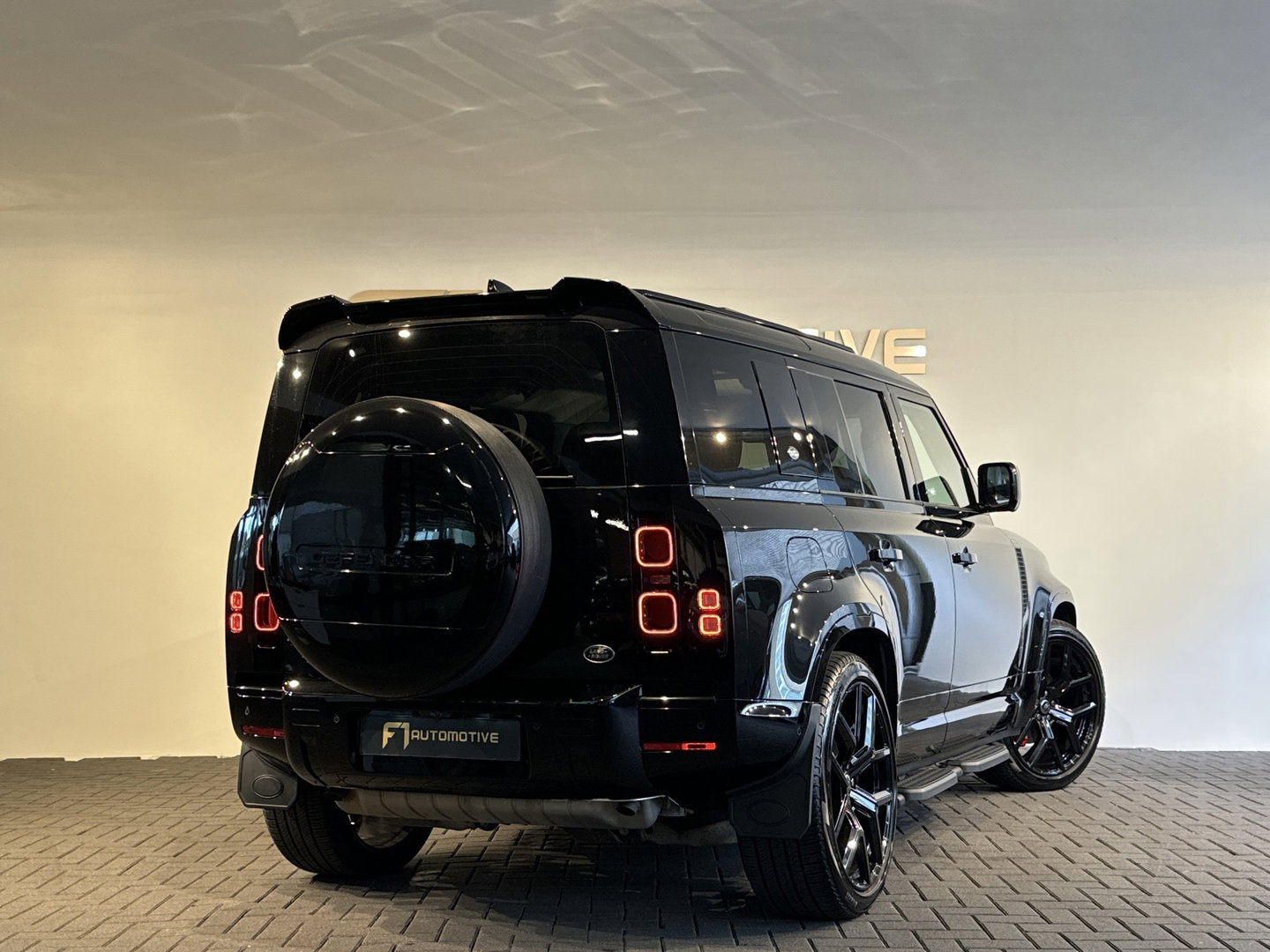 Land Rover Defender 110 2.0 P400e 110 XS Edition Pano|Dodehoek|Memory|Lane Assist