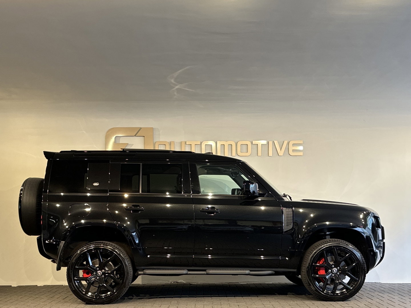 Land Rover Defender 110 2.0 P400e 110 XS Edition Pano|Dodehoek|Memory|Lane Assist