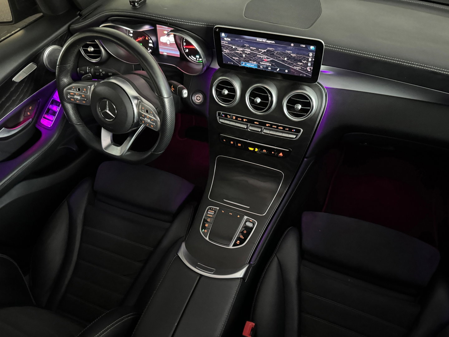 Mercedes-Benz GLC 200 4MATIC Premium Plus Pano|BlindSpot|Burmeister|Trekhaak