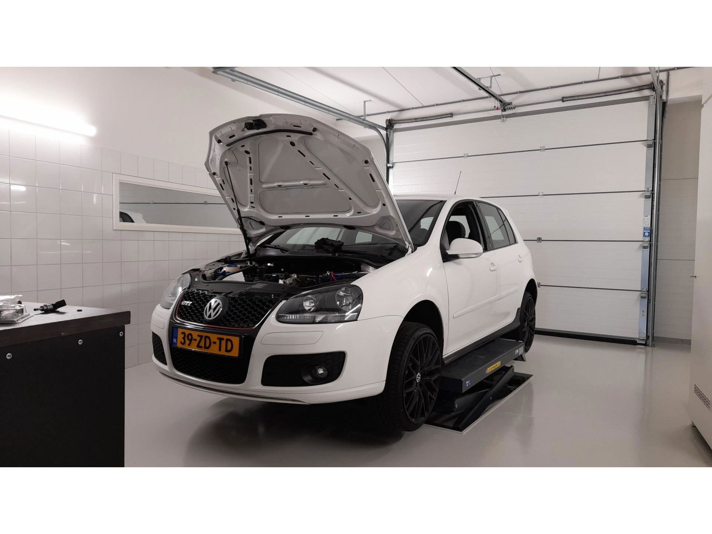 Volkswagen Golf 1.5 TSI 150PK Highline Business R "Automaat" R-Line Carplay Adaptive-cruise Blind-spot Keyless Pakeersensoren