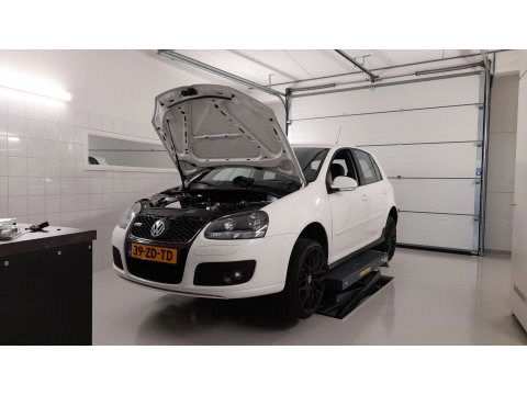 Volkswagen Golf 1.5 TSI 150PK Highline Business R "Automaat" R-Line Carplay Adaptive-cruise Blind-spot Keyless Pakeersensoren