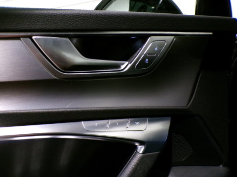 Audi A6 Avant 45 TFSI Sport S line Edition "Origineel NL!" Automaat! 2x S-Line Pano Apple-Carplay Virtual Stoelverwarming 21"Velg