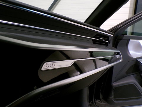 Audi A6 Avant 45 TFSI Sport S line Edition "Origineel NL!" Automaat! 2x S-Line Pano Apple-Carplay Virtual Stoelverwarming 21"Velg