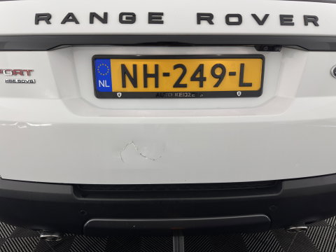 Land Rover Range Rover Sport 3.0 SDV6 Autobiography Dynamic Aut. *PANO | LEATHER | XENON | DIGI-COCKPIT | HEATED-COMFORTSEATS | CAMERA | NAVI-FULLMAP | PRIVACY-GLASS | AIRSUSPENSION | HEAD-UP | ECC | SHIFTPADDLES | PDC | CRUISE | 21''ALU*