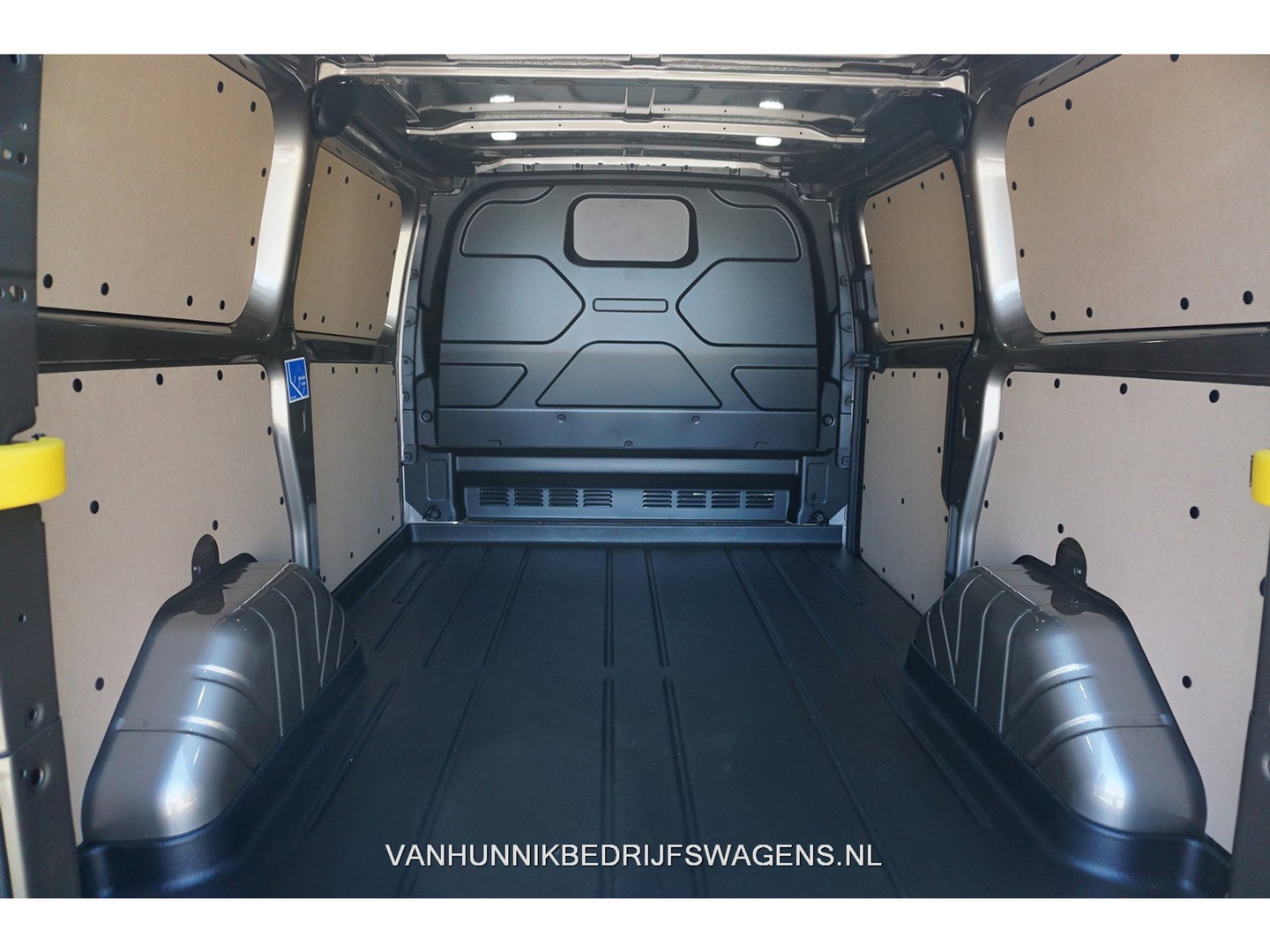 Ford Transit Custom 300S Active 130PK BPM VRIJ!! Airco, Cruise, Apple CP / Android Auto, 17" LM Velg!! NR. 219