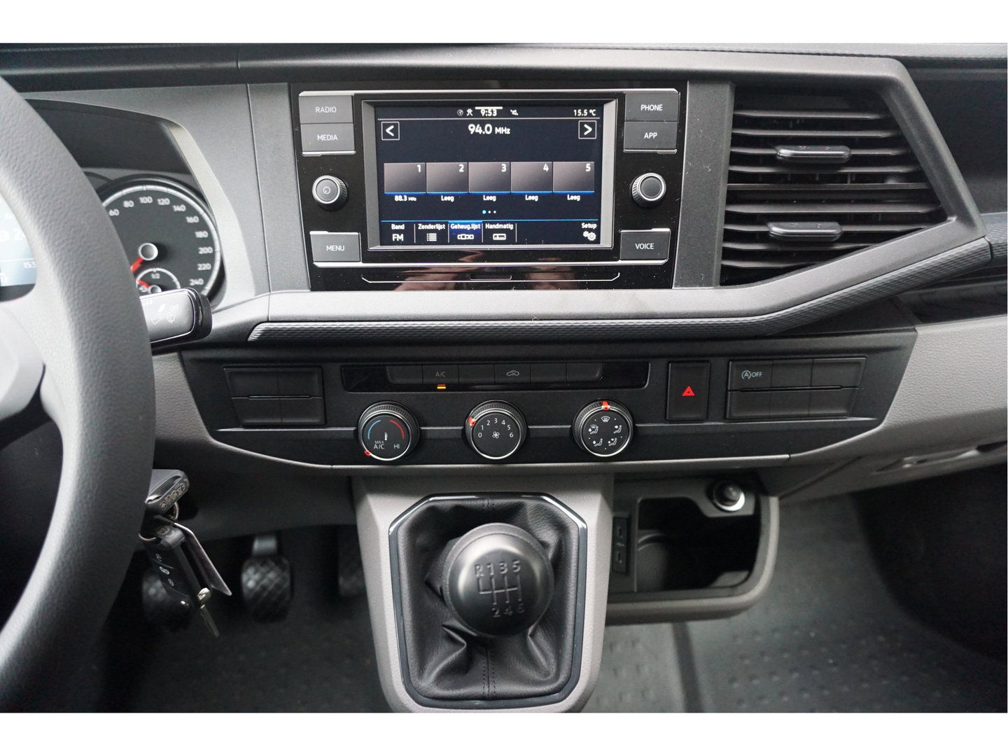 Volkswagen Transporter T6.1 2.0TDI 150PK BPM VRIJ!! App Connect, Cruise, Airco, Betimmering! NR. 731