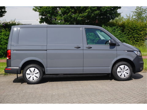 Volkswagen Transporter T6.1 2.0TDI 150PK BPM VRIJ!! App Connect, Cruise, Airco, Betimmering! NR. 731