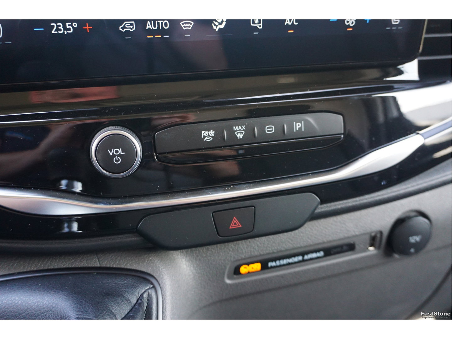 Ford Transit 350L 130PK L4H3 BPM VRIJ!! 12" Sync4 Navi, Trekhaak, Stoel-Stoel!! NR. 438
