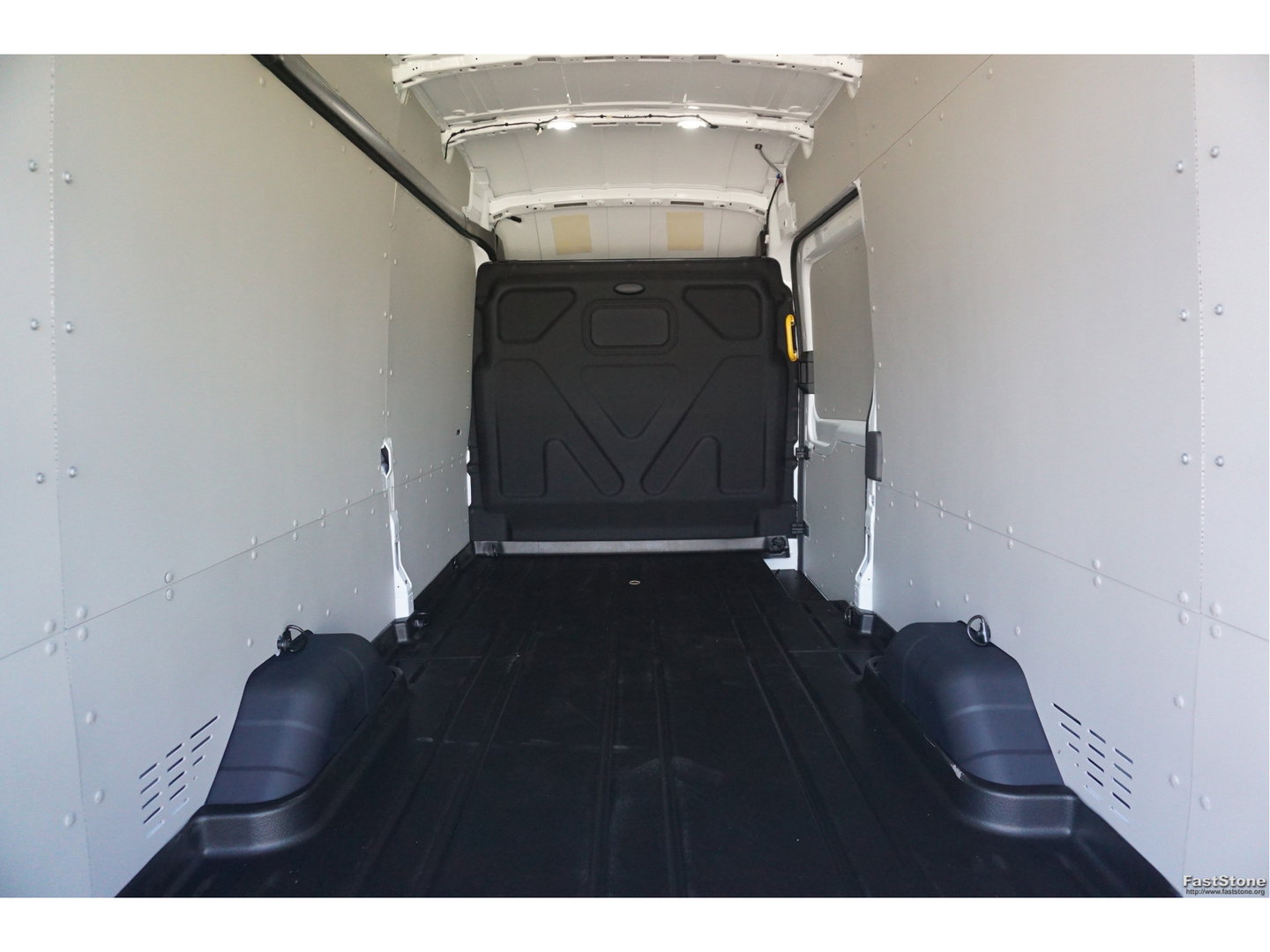 Ford Transit 350L 130PK L4H3 BPM VRIJ!! 12" Sync4 Navi, Trekhaak, Stoel-Stoel!! NR. 438