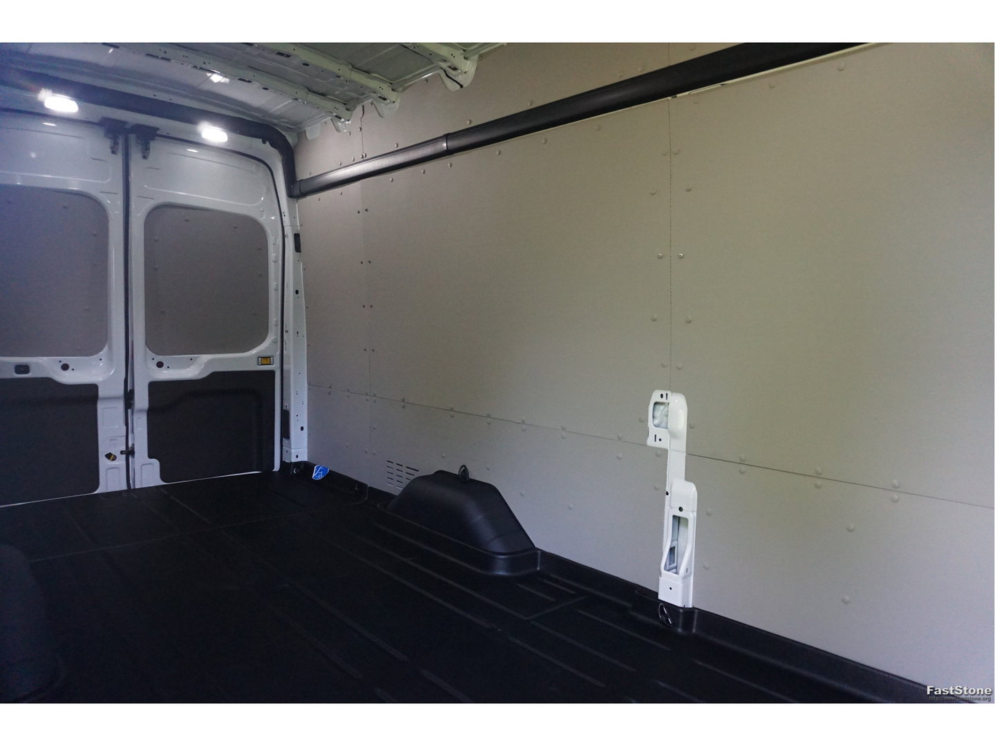 Ford Transit 350L 130PK L4H3 BPM VRIJ!! 12" Sync4 Navi, Trekhaak, Stoel-Stoel!! NR. 438