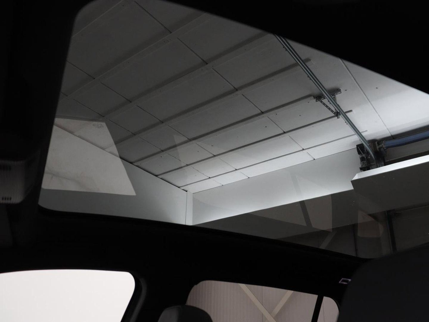 Volkswagen ID.4 First Max 77 kWh | SOH 91,9% | Panoramadak | Leder/alcantara | Memory | Stuur/stoel verwarming | Adaptive cruise | 360 camera | Dodehoek detectie | Carplay | Sfeerverlichting |