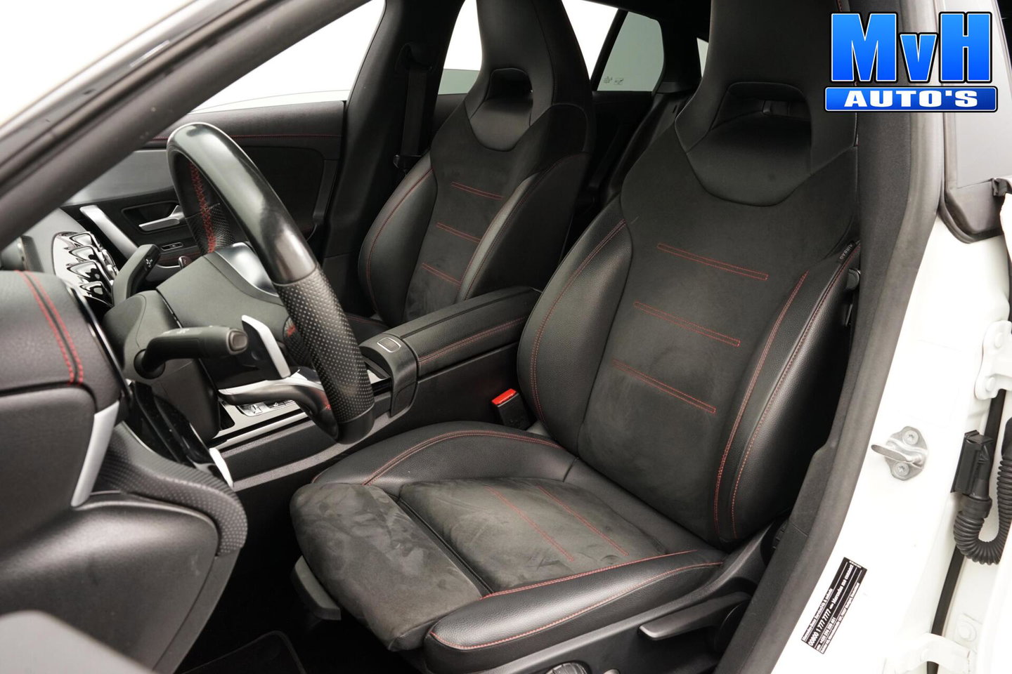 Mercedes-Benz CLA Shooting Brake 180 Business Solution AMG