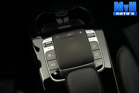 Mercedes-Benz CLA Shooting Brake 180 Business Solution AMG
