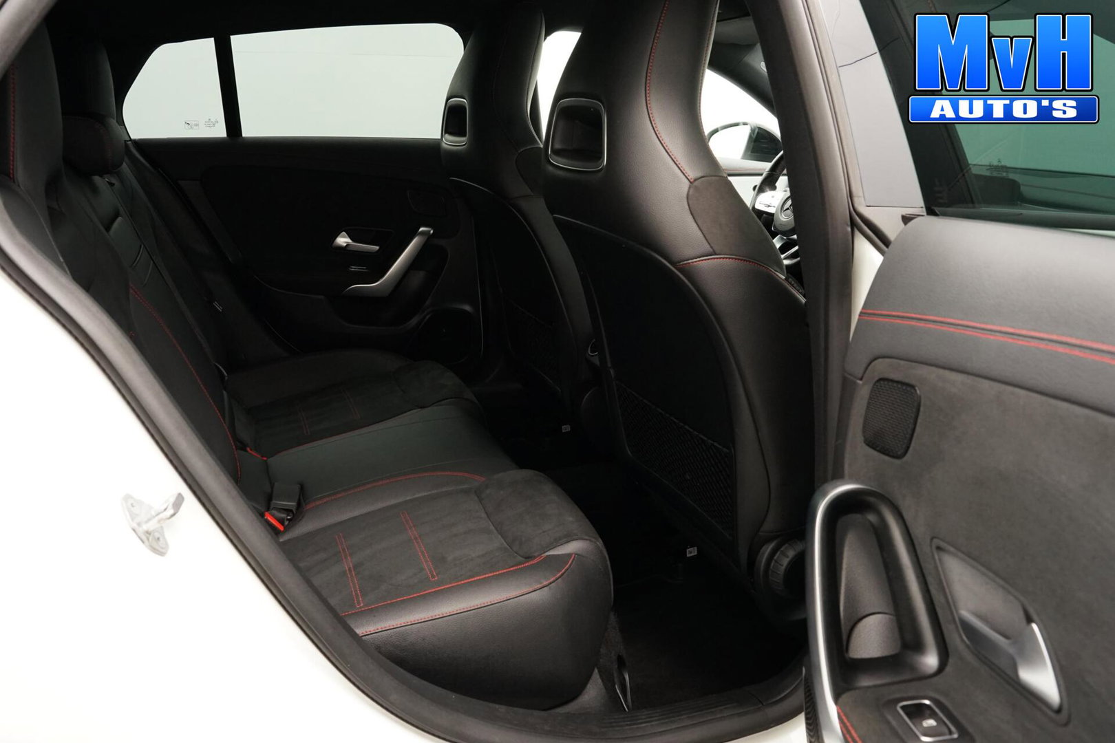 Mercedes-Benz CLA Shooting Brake 180 Business Solution AMG