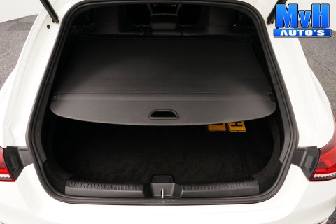 Mercedes-Benz CLA Shooting Brake 180 Business Solution AMG