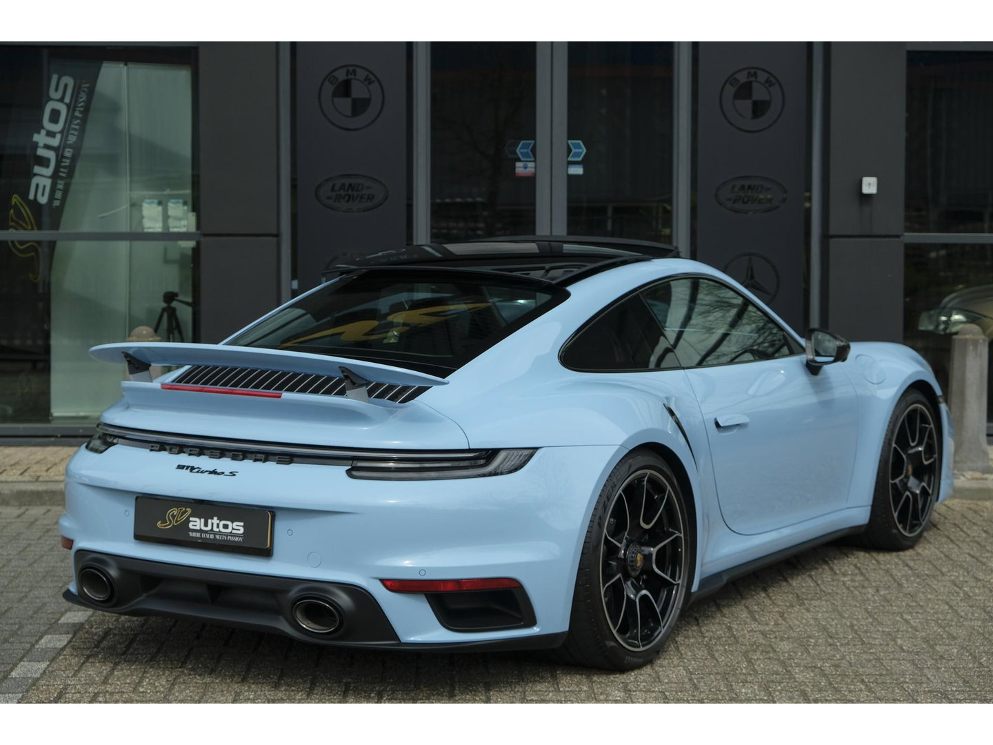 Porsche 911 3.8 Turbo S 650pk Panoramadak Burmester Keramisch PTS Gulfblauw NLauto Noselift PDCC Sportuitlaat